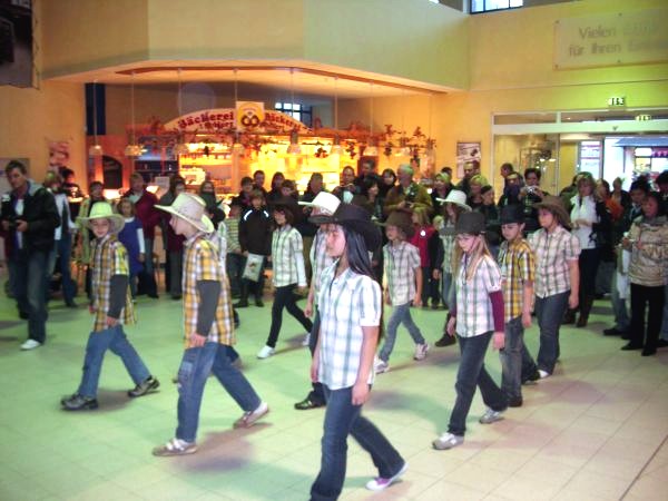 Welttanztag Simmelmarkt Aue 2009_2